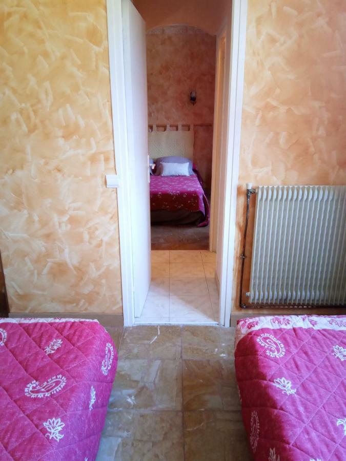 Hotel Font De Lauro Saumane-de-Vaucluse Dış mekan fotoğraf